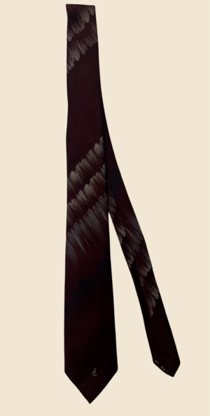 Cravatta Calabrese – Bordeaux con Pattern a Rombi Sfumati Argento | Made in Italy